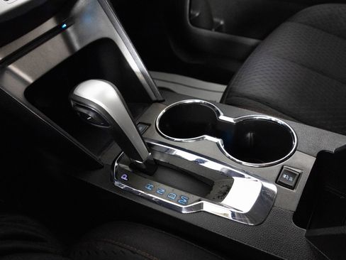 Used 2015 Chevrolet Equinox LS image 25