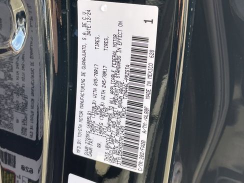 Used 2025 Toyota Tacoma SR image 34