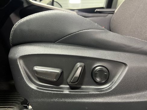 Certified 2025 Toyota bZ4X FWD image 14