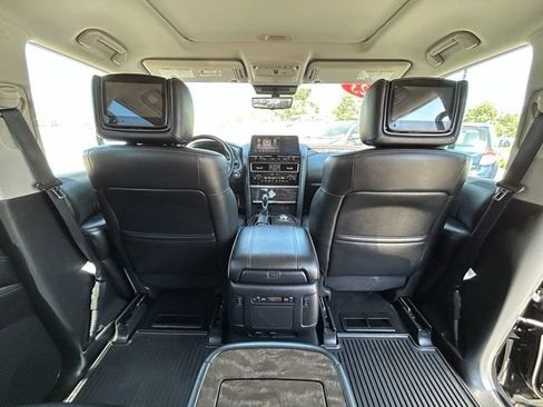 Used 2023 Nissan Armada Platinum w/ Captain's Chairs Package AWD/4WD image 40