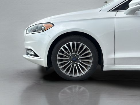 Used 2018 Ford Fusion Titanium AWD/4WD image 9