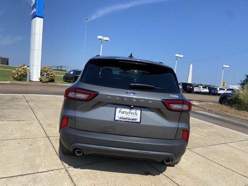 Used 2025 Ford Escape ST-Line FWD image 9