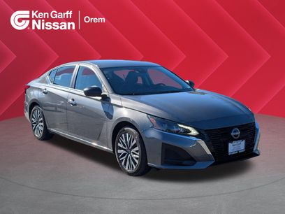 Used 2025 Nissan Altima 2.5 SV