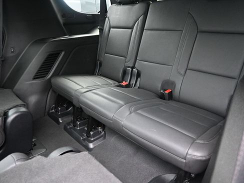 Used 2023 Chevrolet Tahoe LT w/ Luxury Package AWD/4WD image 31