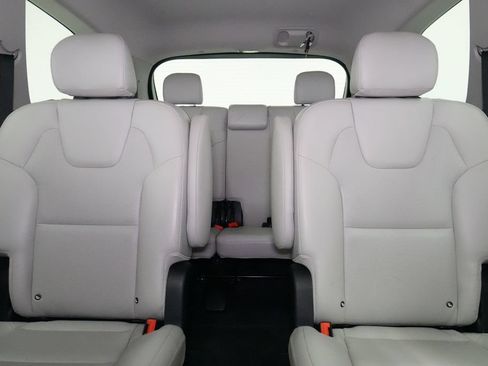 Used 2021 Kia Telluride S AWD/4WD image 17