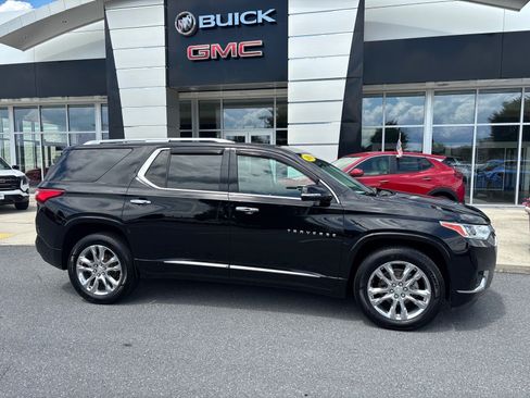 Certified 2019 Chevrolet Traverse High Country AWD/4WD image 3