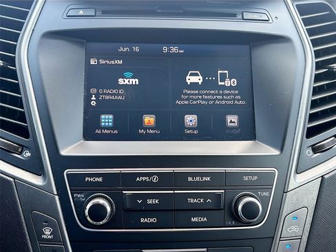 Used 2017 Hyundai Santa Fe Sport 2.0T FWD image 14