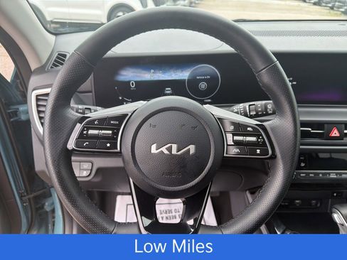 Certified 2024 Kia Seltos SX w/ SX Sunroof Package AWD/4WD image 12