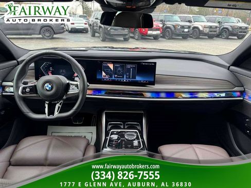 Used 2025 BMW 740i xDrive image 13