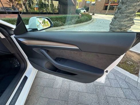 Used 2023 Tesla Model 3 Standard Range image 21