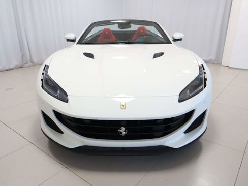 Certified 2020 Ferrari Portofino image 4