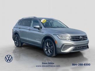 Certified 2023 Volkswagen Tiguan SE w/ Panoramic Sunroof Package FWD video 1