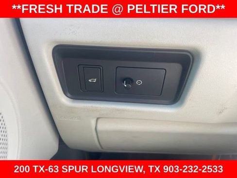Used 2017 Land Rover Discovery Sport SE AWD/4WD image 21