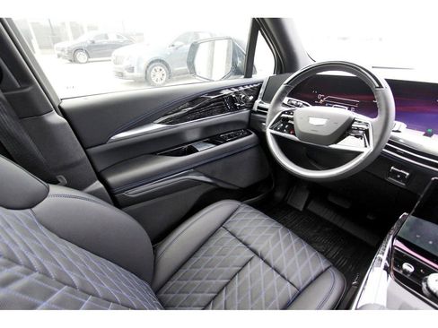 New 2026 Cadillac Escalade IQL Luxury image 8