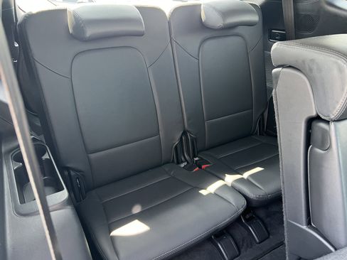 Used 2018 Hyundai Santa Fe SE w/ SE Ultimate Tech Package 03 image 21