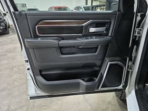 Used 2024 RAM 2500 Laramie AWD/4WD image 22