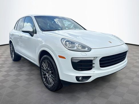 Used 2017 Porsche Cayenne AWD/4WD image 4