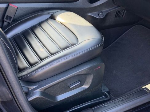 Certified 2022 Ford Edge SEL w/ Convenience Package image 22