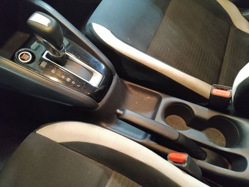 Used 2020 Nissan Versa SV image 26