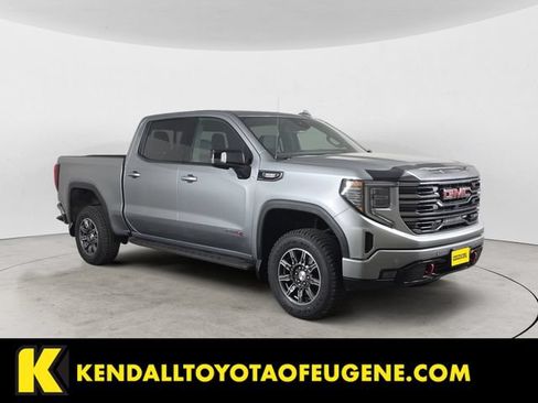 Used 2024 GMC Sierra 1500 AT4 w/ AT4 Premium Package AWD/4WD image 3