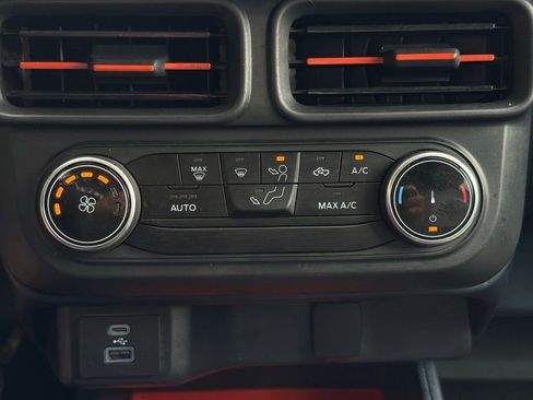 Used 2024 Ford Maverick XLT FWD image 38