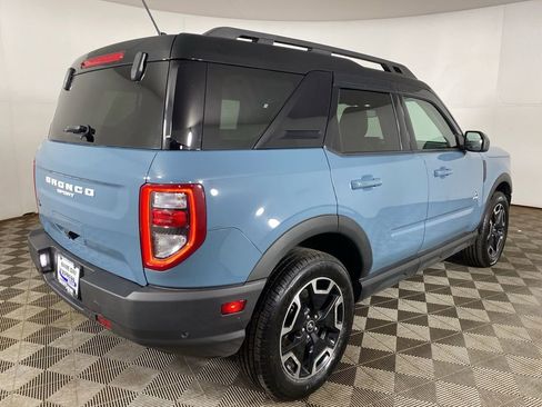 Used 2022 Ford Bronco Sport Outer Banks image 5