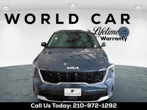 New 2025 Kia Sorento EX w/ Panoramic Sunroof Package image 2