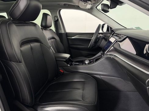 Used 2022 Jeep Grand Cherokee Limited 4xe image 35