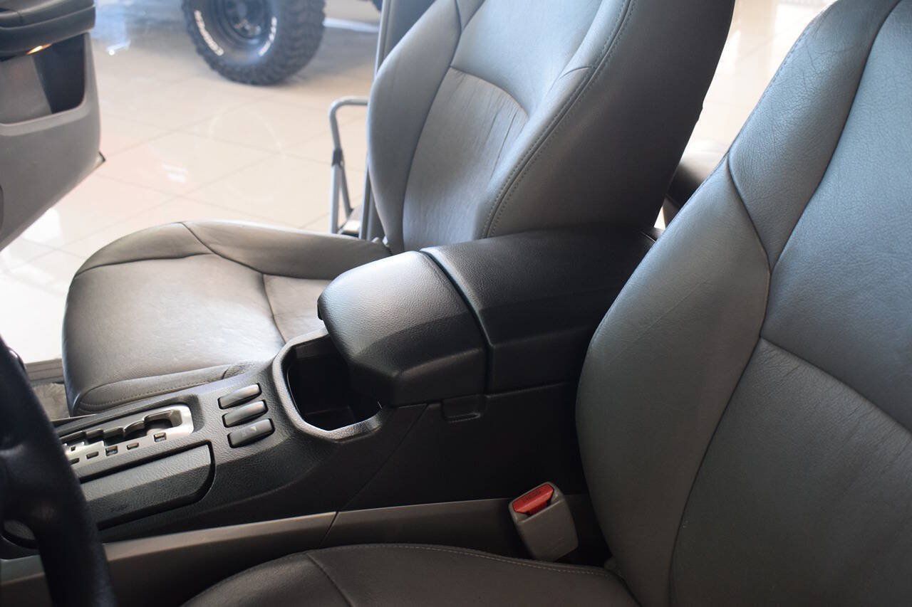 Used 2005 Toyota 4Runner Sport AWD/4WD image 28