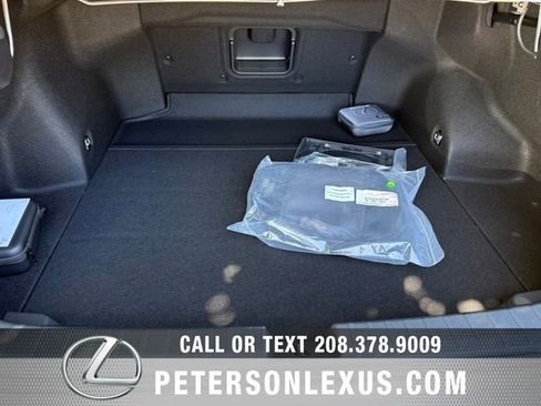 New 2026 Lexus ES 500e AWD/4WD image 19