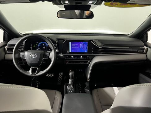 Certified 2025 Toyota Camry SE AWD/4WD image 23
