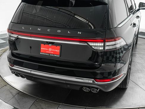 Used 2021 Lincoln Aviator Reserve w/ Equipment Group 202A AWD/4WD image 35