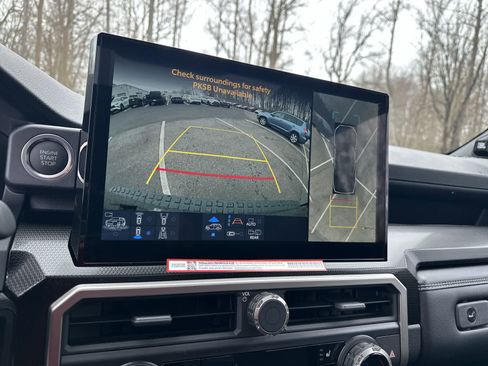 New 2026 Toyota 4Runner Limited image 31