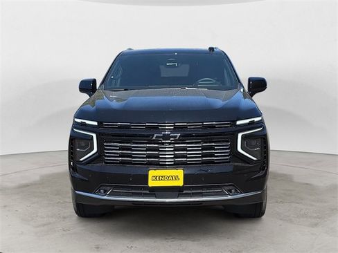 New 2025 Chevrolet Suburban High Country image 8