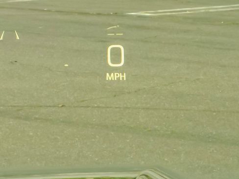 Used 2024 GMC Yukon Denali w/ Advanced Technology Package image 27