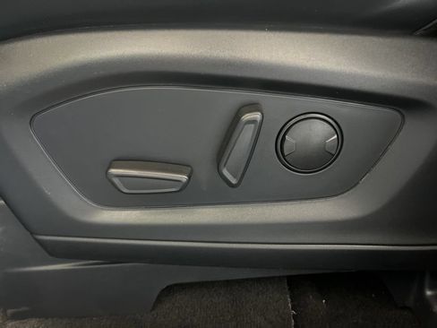 Used 2025 Ford Explorer ST-Line AWD/4WD image 20