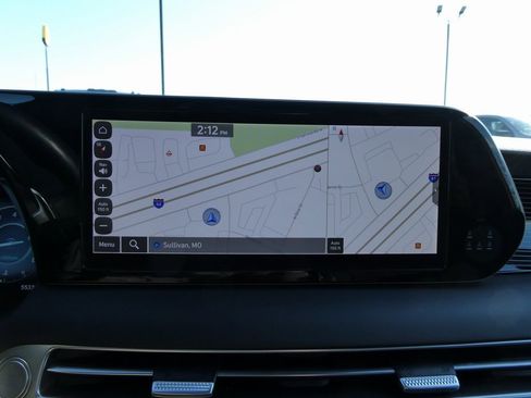 Used 2024 Hyundai Palisade Calligraphy image 45