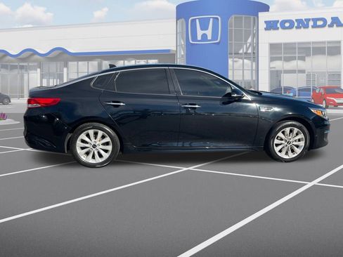 Used 2016 Kia Optima EX image 10