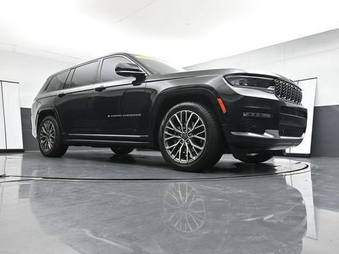 Used 2023 Jeep Grand Cherokee L Summit AWD/4WD image 23