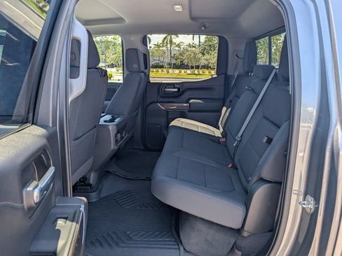 Used 2022 Chevrolet Silverado 1500 RST AWD/4WD image 12
