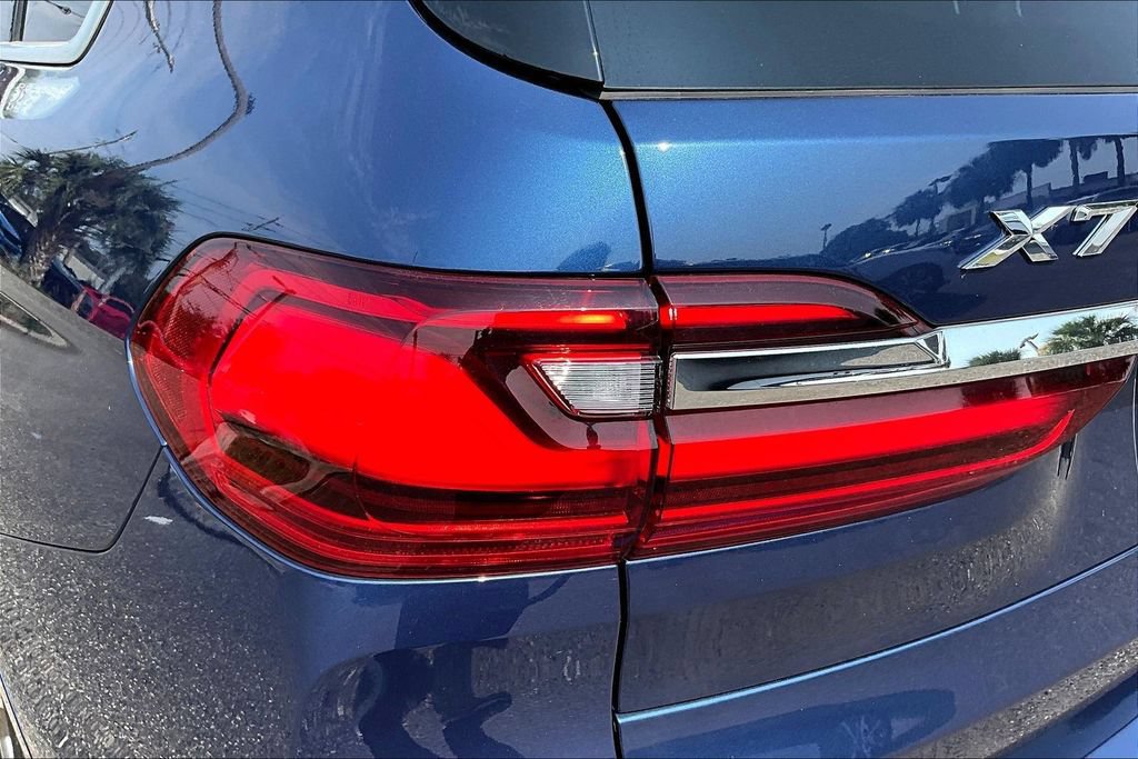 Used 2021 BMW X7 xDrive40i w/ Premium Package 2 AWD/4WD image 23