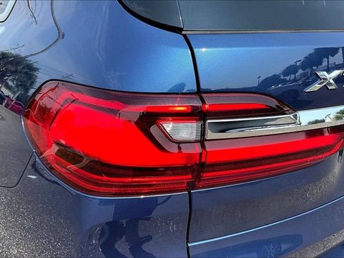 Used 2021 BMW X7 xDrive40i w/ Premium Package 2 AWD/4WD image 23