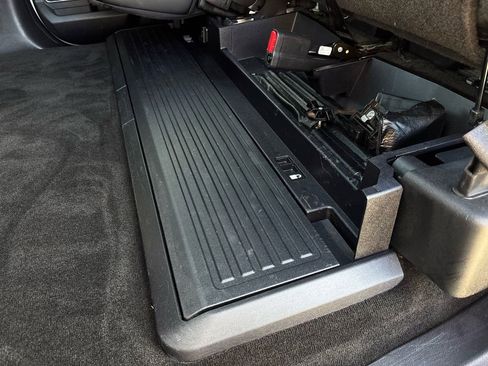 Used 2017 Ford F350 Platinum w/ Platinum Ultimate Package image 24