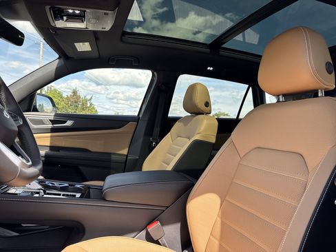 New 2026 Volkswagen Atlas Cross Sport SEL R-Line image 27