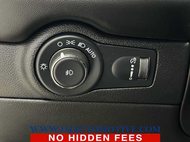 Used 2022 Dodge Durango R/T w/ Trailer Tow Group IV AWD/4WD image 37
