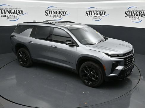 Certified 2024 Chevrolet Traverse RS w/ LPO, Floor Liner Package FWD image 18