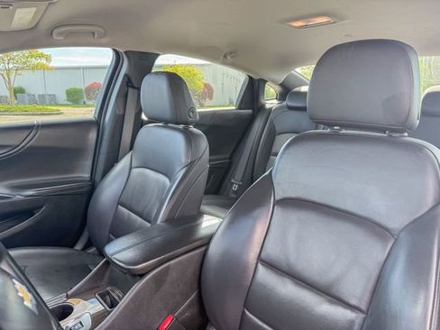 Used 2024 Chevrolet Malibu LT image 14