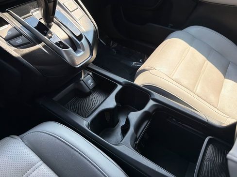 Used 2018 Honda CR-V Touring image 29