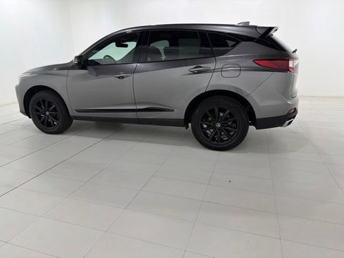 Used 2025 Acura RDX SH-AWD image 2