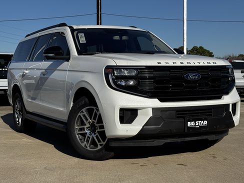 New 2025 Ford Expedition Max Active image 2